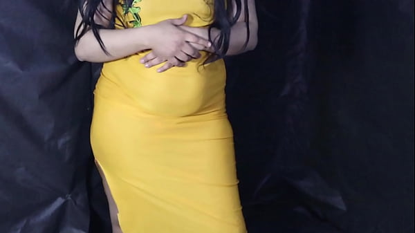 Come on, fuck me, I'm Hind the slut, I want to be fucked by a big guy, Hind the Egyptian slut
